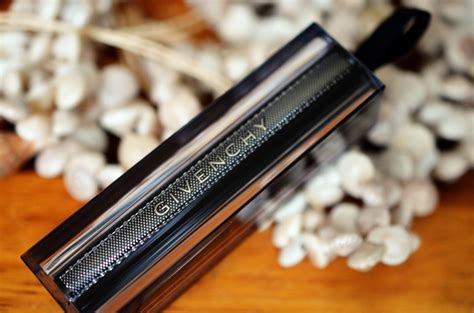 givenchy rouge interdit vinyl 16 отзывы